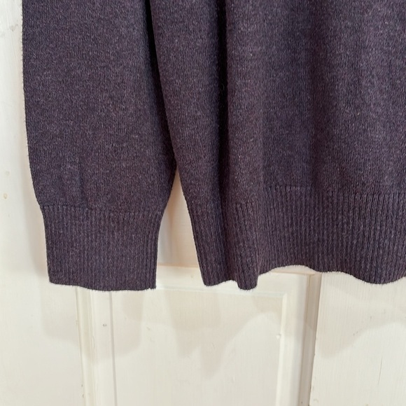 Eddie Bauer || Cotton Cashmere Purple V-Neck Sweater; Size Medium - Picture 10 of 11